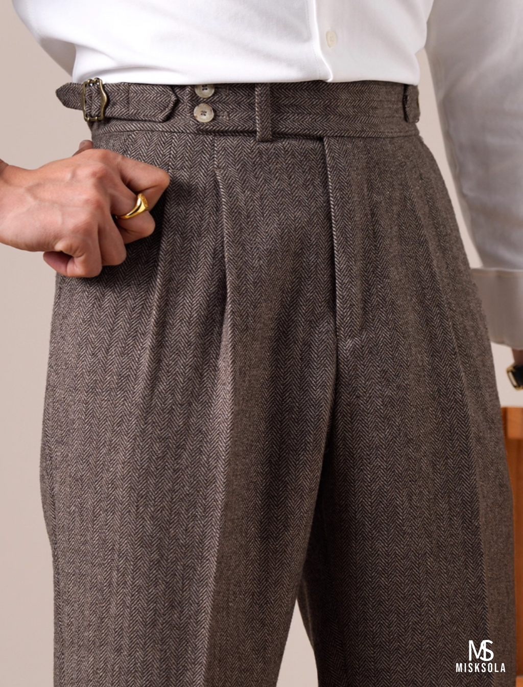 Ashford | Wool-Blend Pleated Trousers