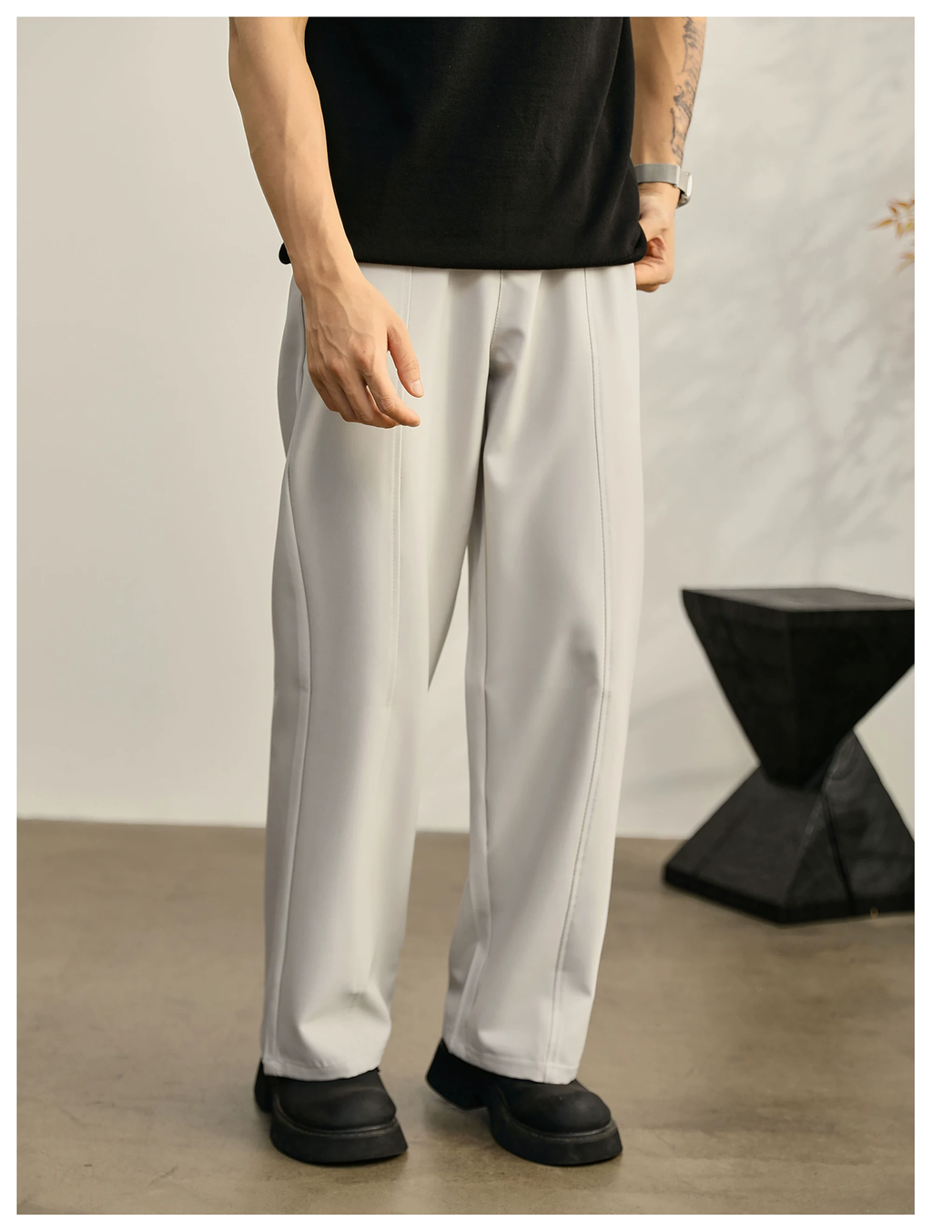 Valenor Relaxed Line Trousers