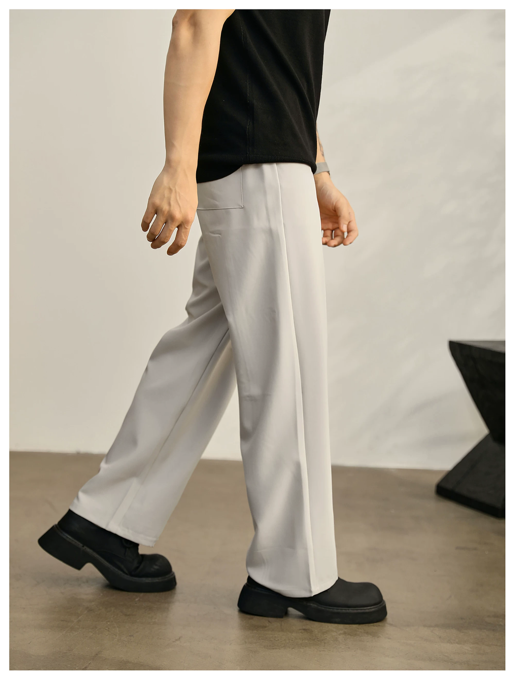 Valenor Relaxed Line Trousers