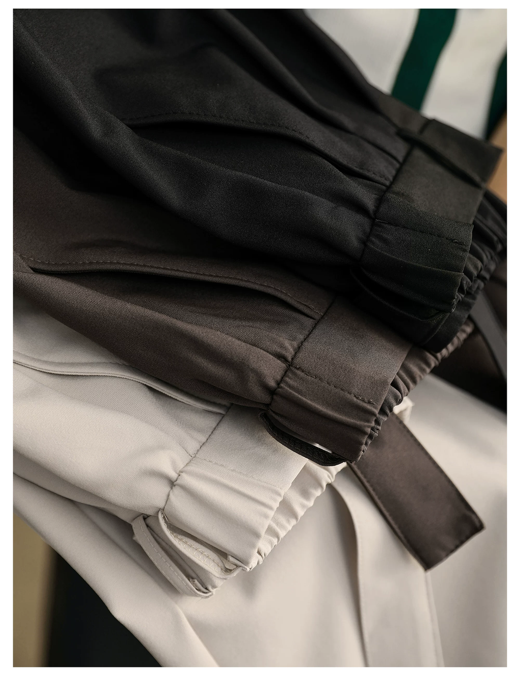 Auremont Tailored Relaxed Trousers